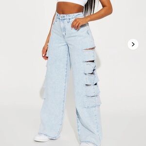 women size small light wash side rip jeans